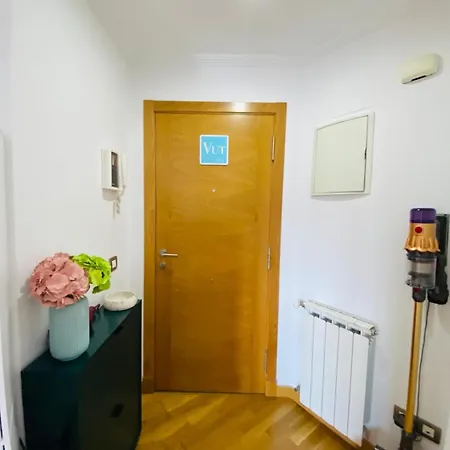Apartment Cozy Atico Con Encanto Entrada Facil A Oviédo